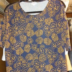 NWT lulaRue long blouse